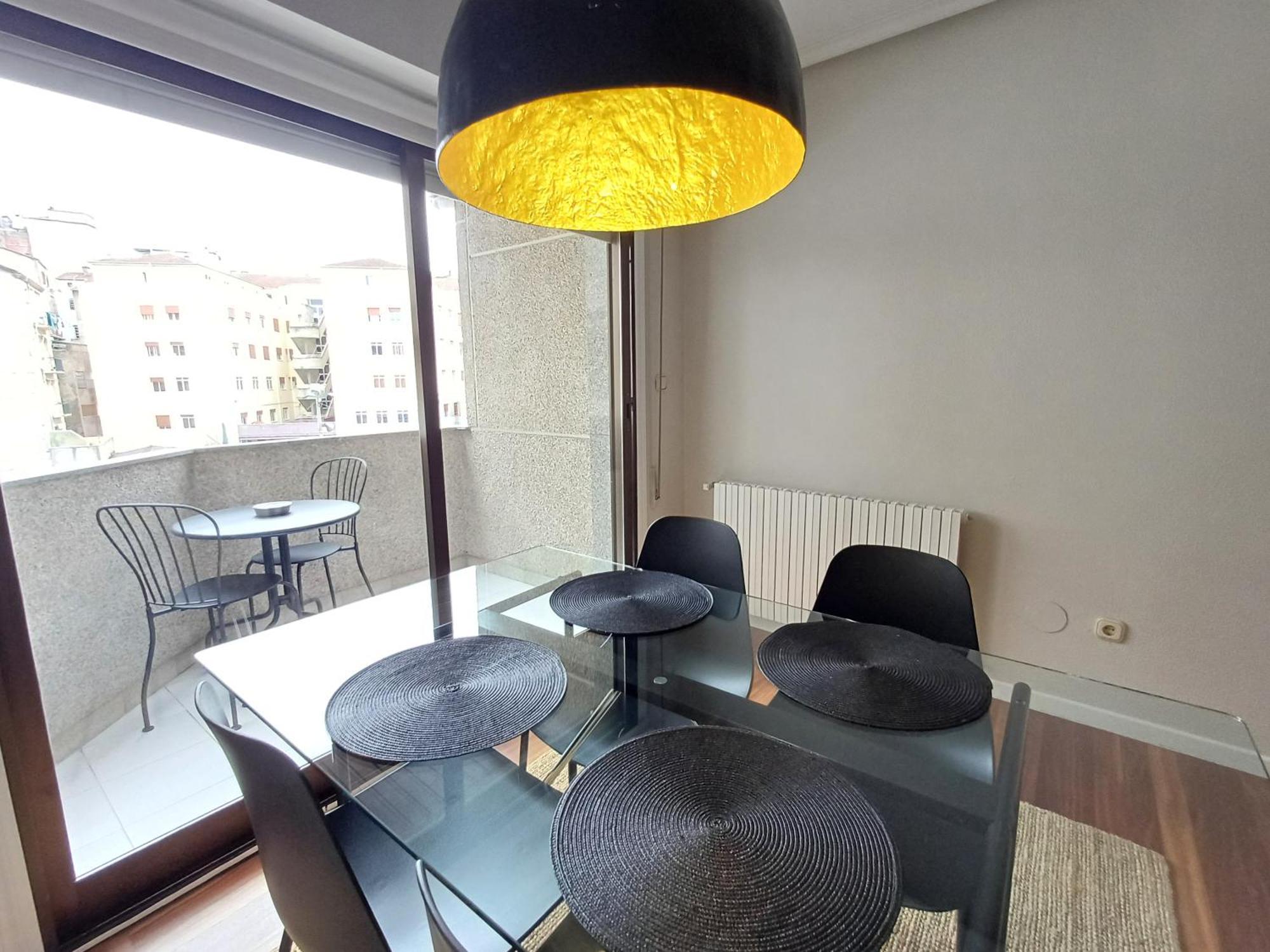4j - Centro Con Parking * Ourense